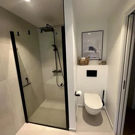 Spacious, 3 Bedroom House With Parking