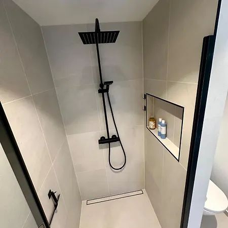 Spacious, 3 Bedroom House With Parking Lägenhet Bergen