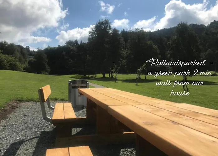 Spacious, 3 Bedroom House With Parking *